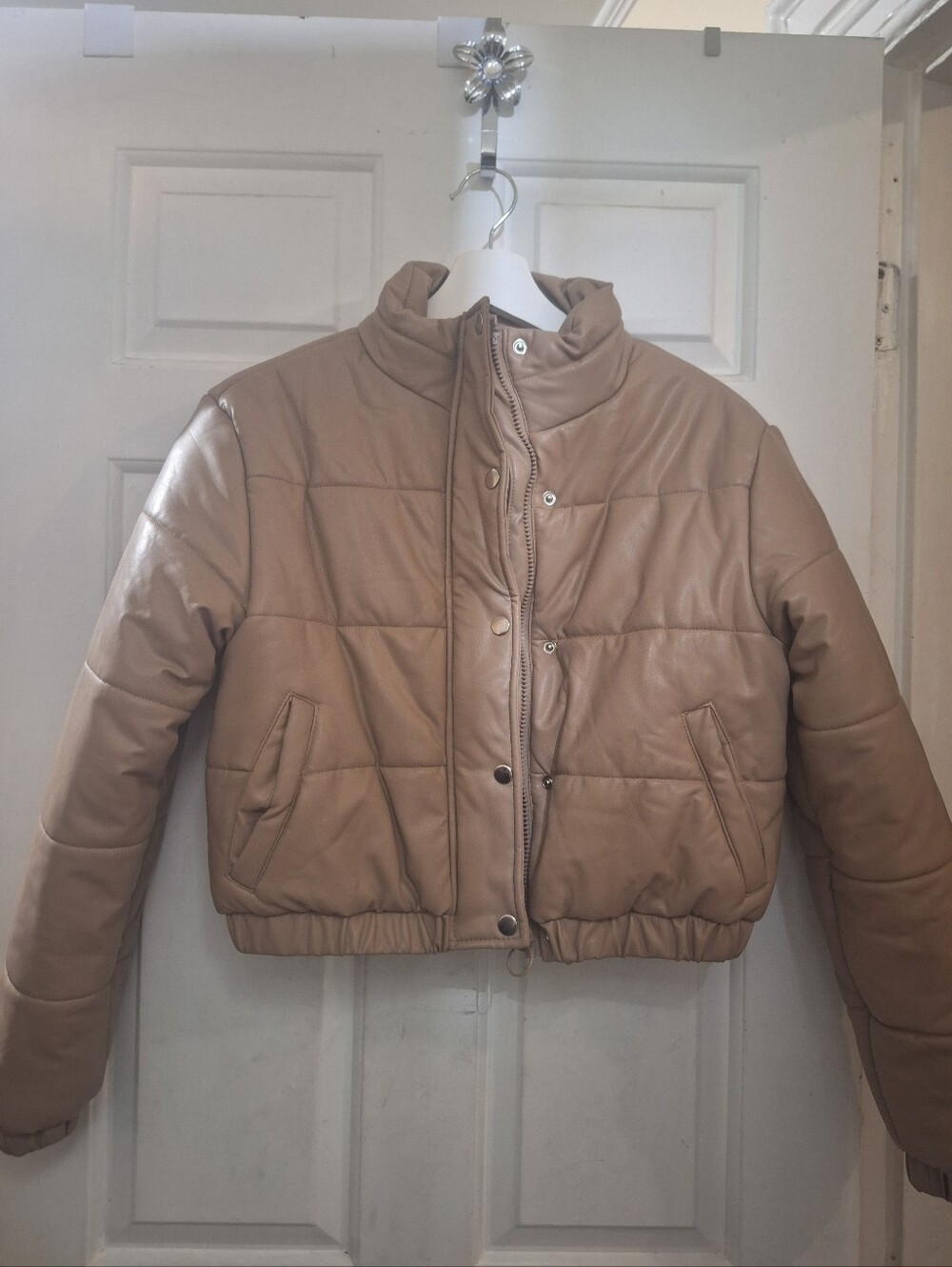 New with Tags-Woman's Size XS Forever 21  Puffer Jacket - Taupe
